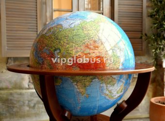 Физический глобус Земли на резной подставке из дерева, d=64 см