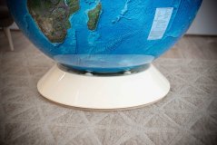 Самовращающийс глобус "Вид Земли из космоса" 130 см на пластиковой подставке